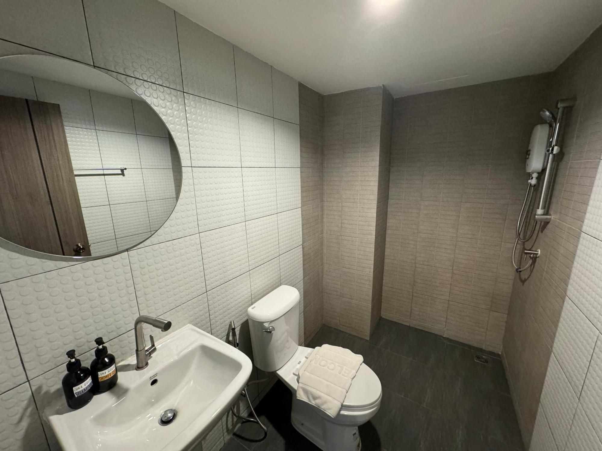 Hotel Luka House Ban Lam Luk Ka Exterior foto